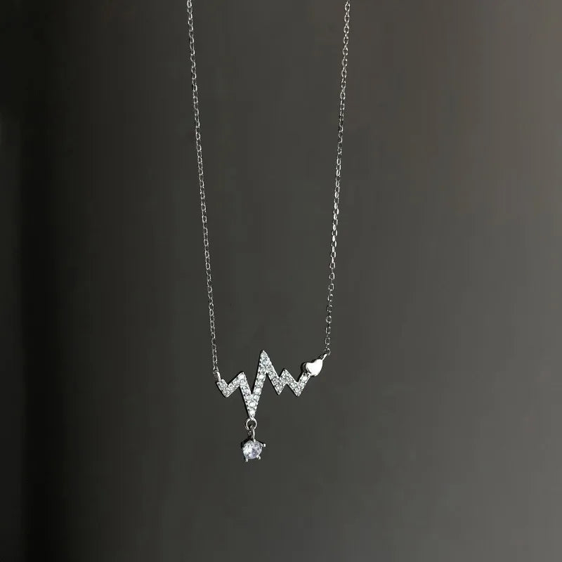 Stainless Steel Black Heart Crystal Zircon Pendant Necklace For Women New Luxury Chain Jewelry Gifts
